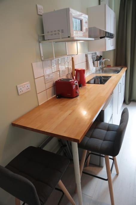 Cosy Chic Studio In King'S Cross Londra Esterno foto